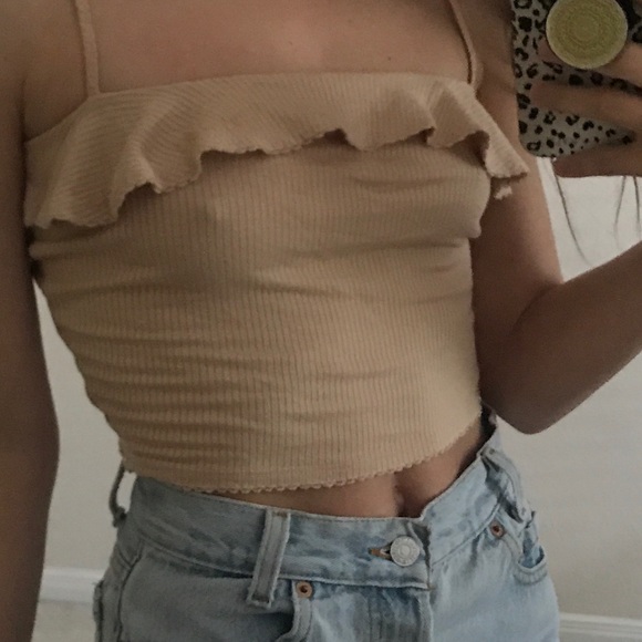 Crop Tank🤍 - Picture 3 of 3